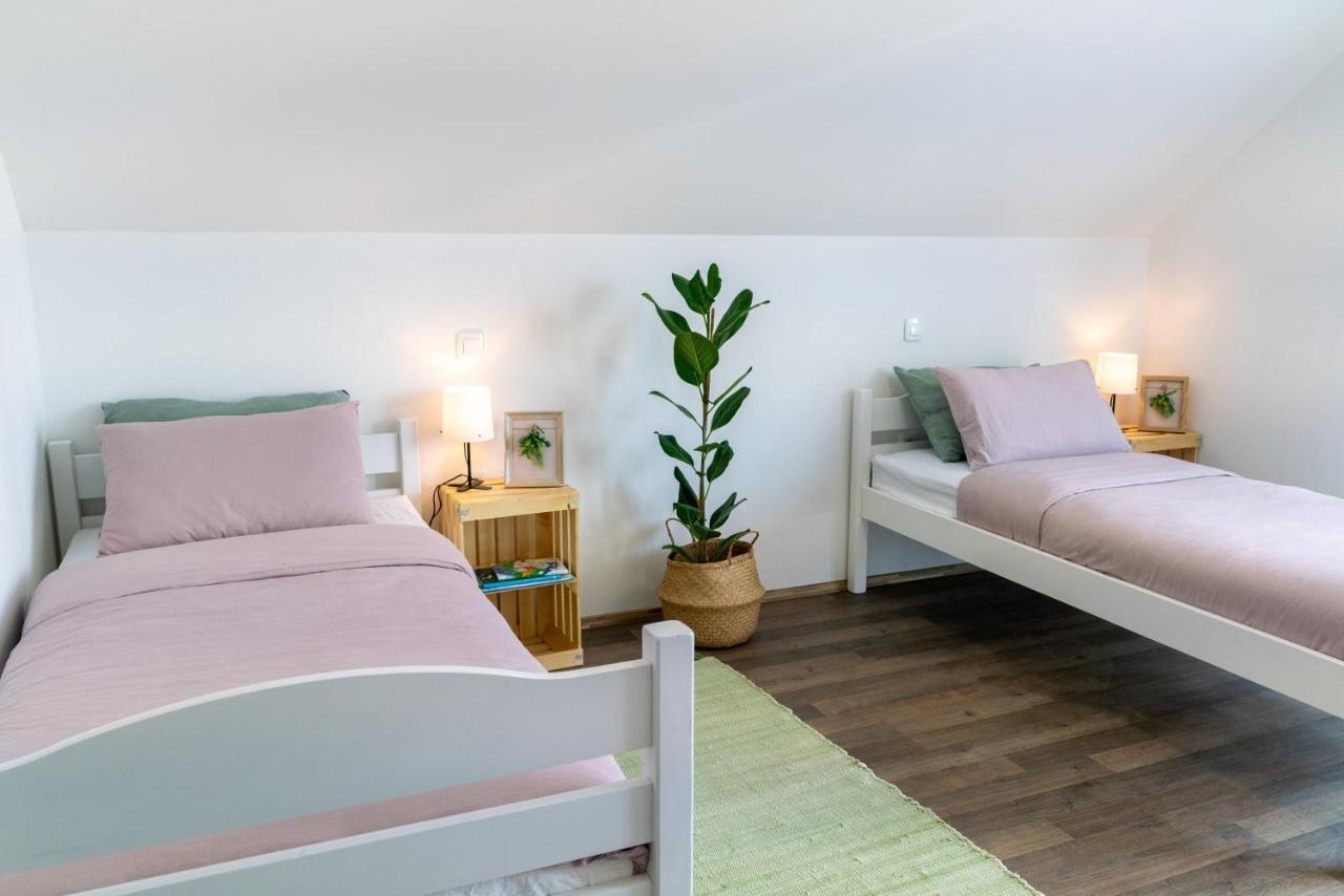 Villa Cerknisko Jezero Cerknica Eksteriør bilde